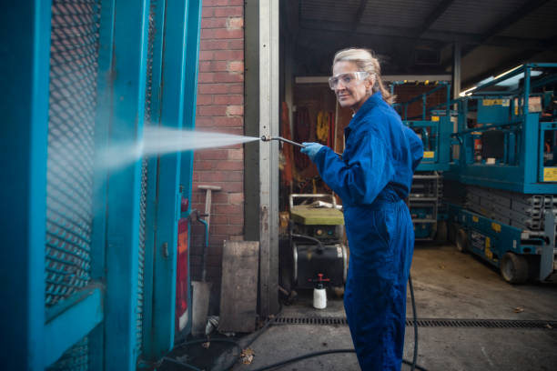 Best Residential Pressure Washing Services  in Akron, IA